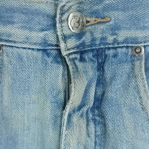 Vtg Mickey Unlimited Shorts Juniors Med Blue Denim Embroidered Disney Distressed - Picture 12 of 15